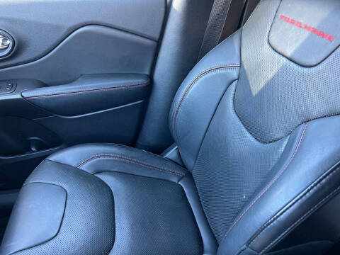 2019 Jeep Cherokee Trailhawk