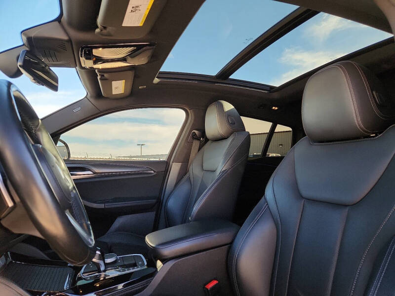 2023 BMW X4 xDrive30i