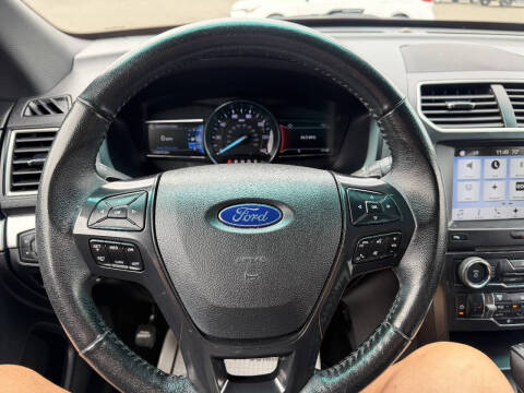 2017 Ford Explorer XLT