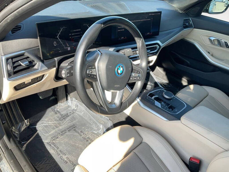 2023 BMW 3 Series 330e