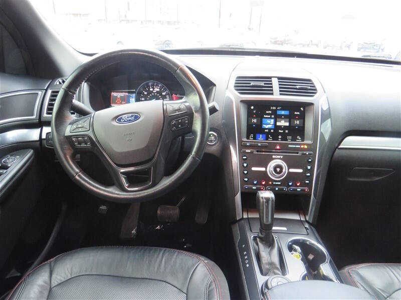 2017 Ford Explorer Sport