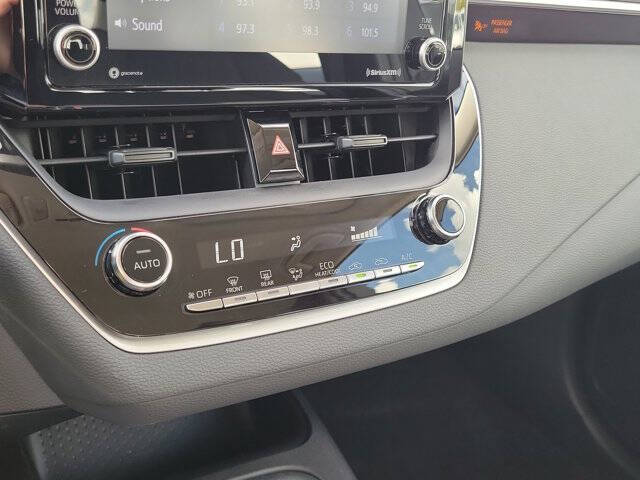 2022 Toyota Corolla LE