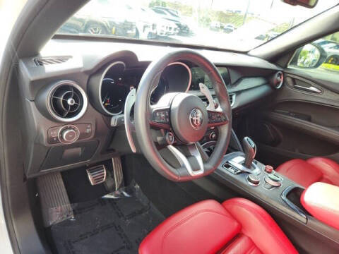 2024 Alfa Romeo Stelvio Sprint