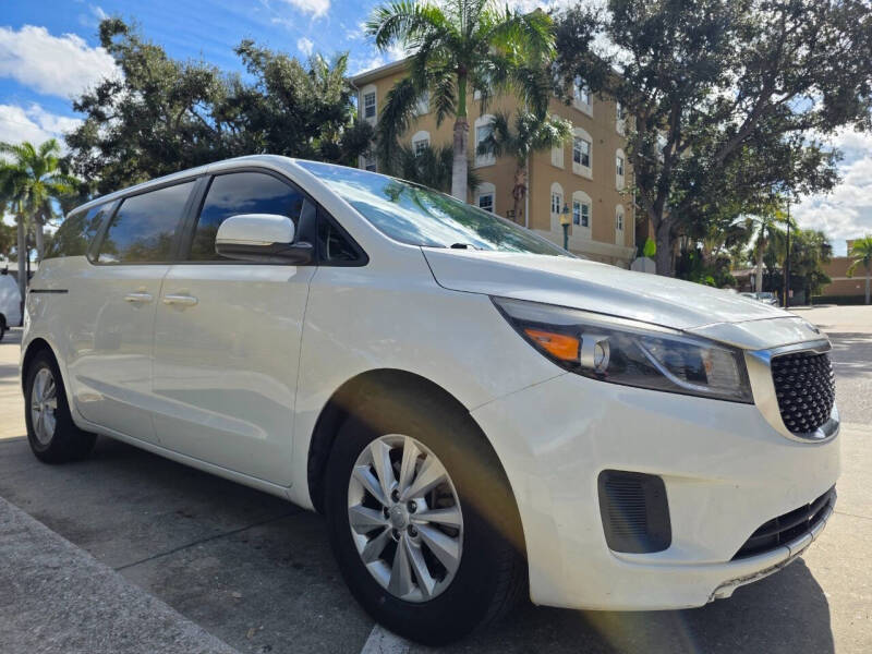 2017 Kia Sedona L