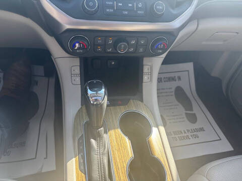 2017 GMC Acadia Denali