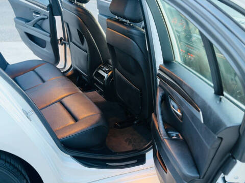 2014 BMW 5 Series 528i
