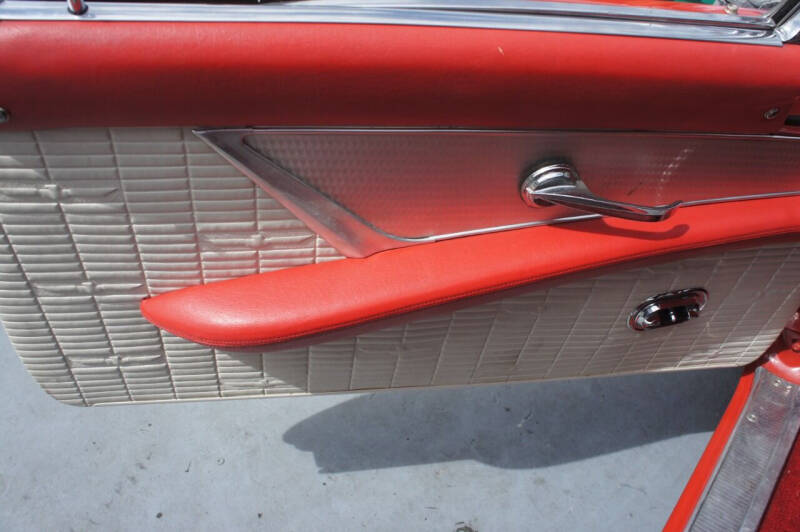 1957 Ford Thunderbird