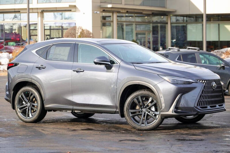 2026 Lexus NX 450h+ Luxury