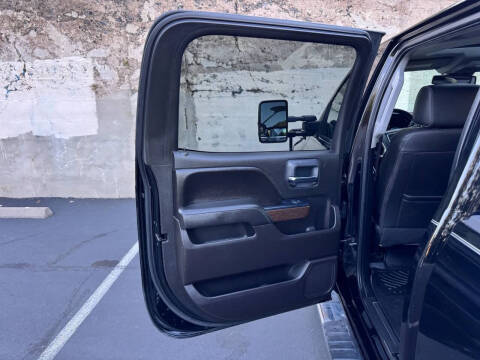2017 GMC Sierra 2500HD Denali