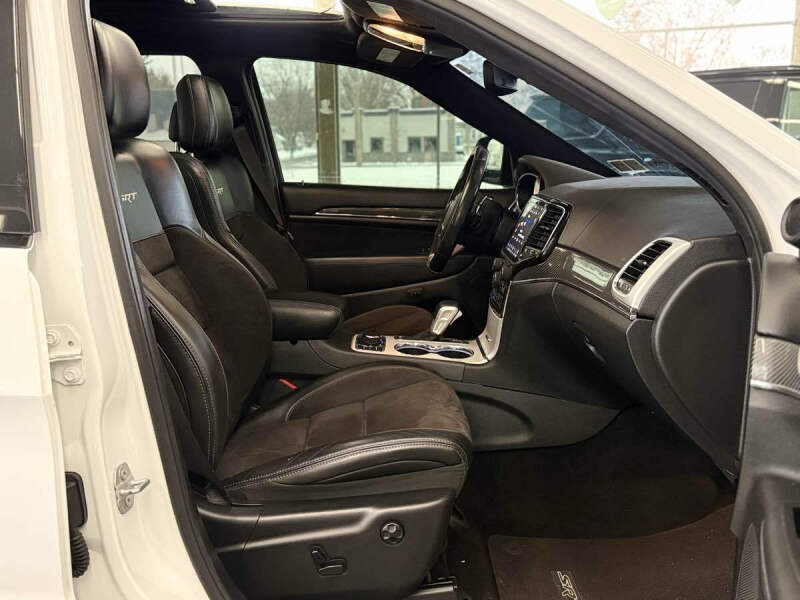 2020 Jeep Grand Cherokee SRT