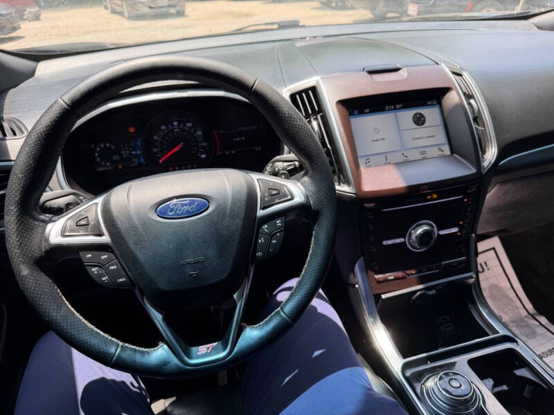 2019 Ford Edge ST