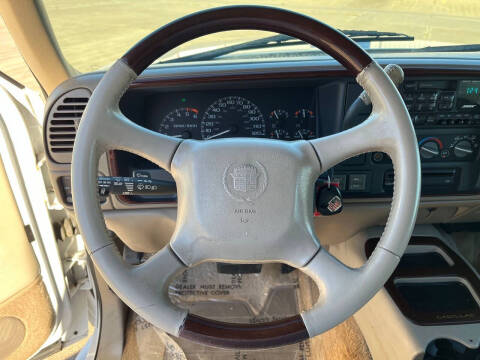 2000 Cadillac Escalade