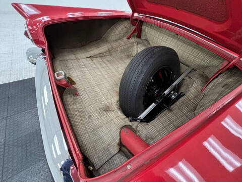 1957 Ford Thunderbird