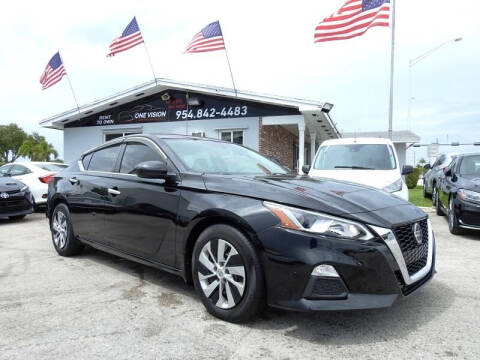 2019 Nissan Altima for sale at One Vision Auto in Hollywood FL