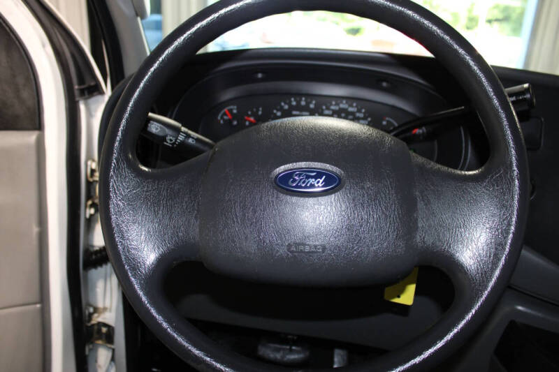 2006 Ford E-Series E-350 SD