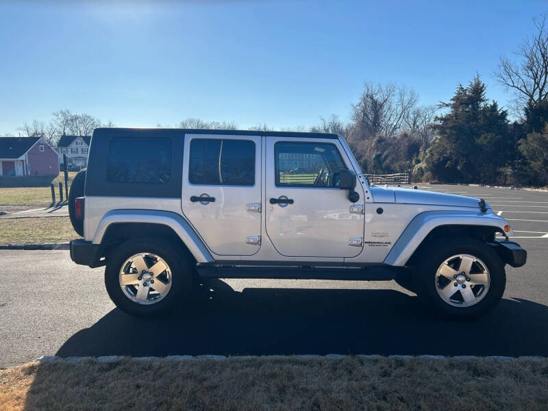 2009 Jeep Wrangler Unlimited Sahara photo 12