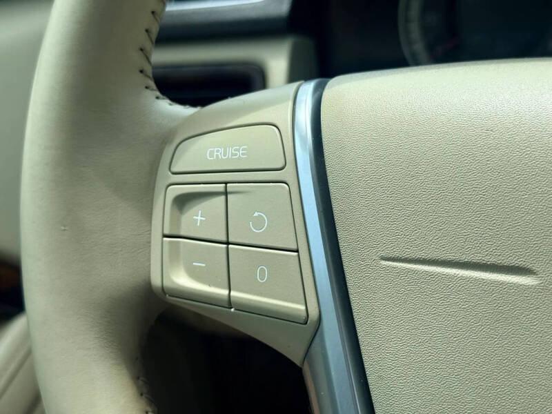 2013 Volvo S80