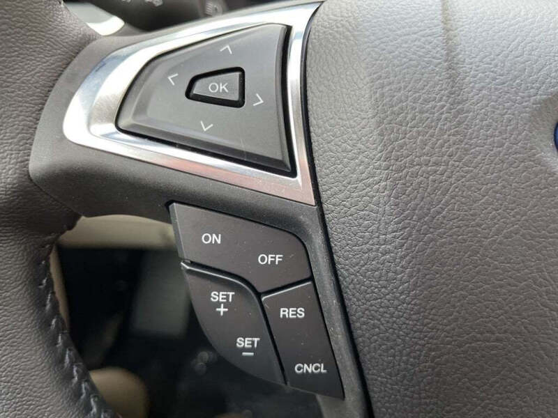 2021 Ford Edge Titanium