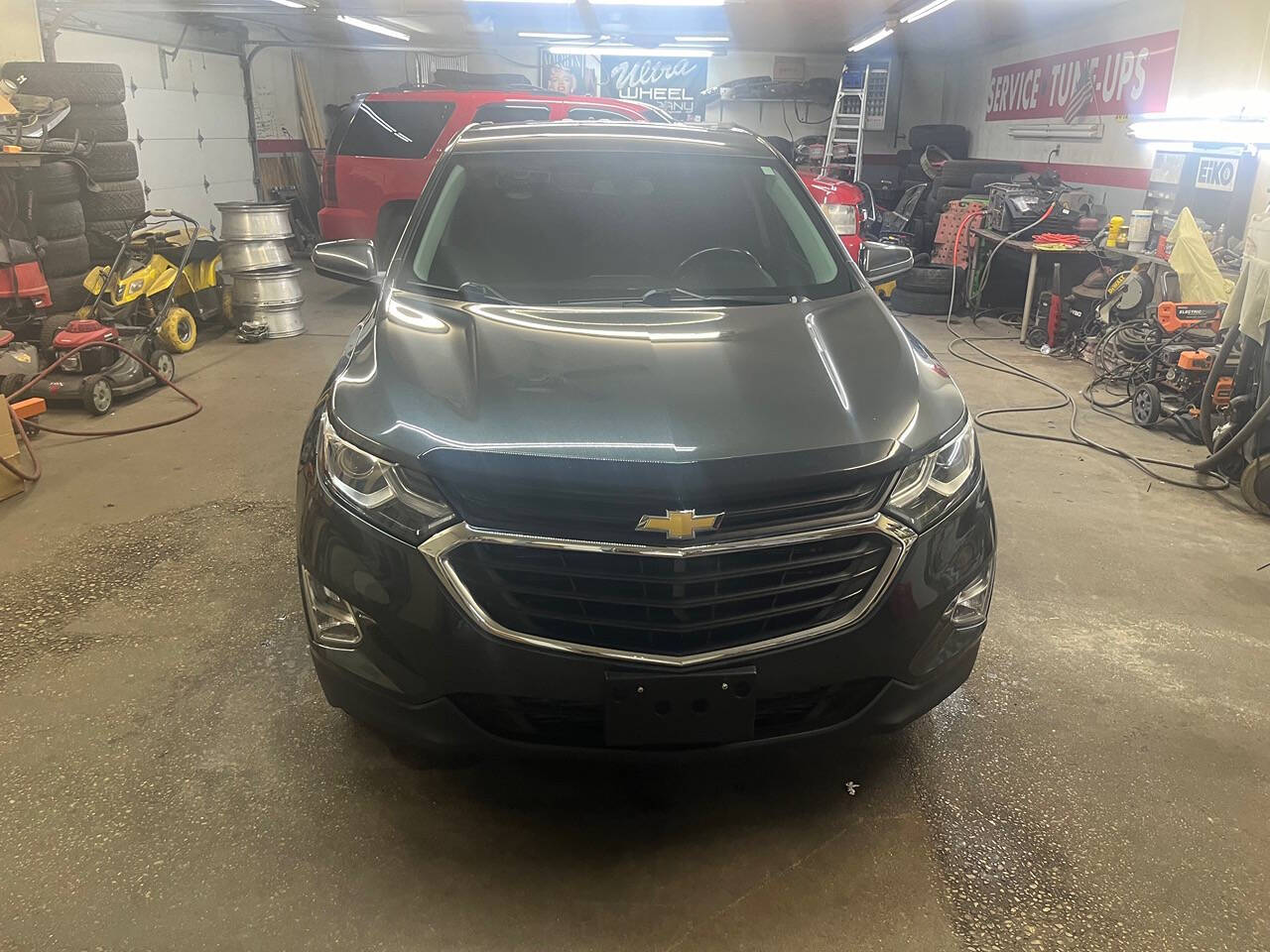 2018 Chevrolet Equinox for sale at Mitrione Motors in Springfield, IL