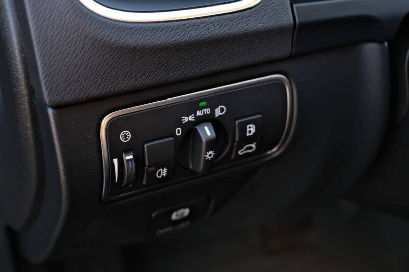 2015 Volvo V60 T5 Drive-E Premier Plus