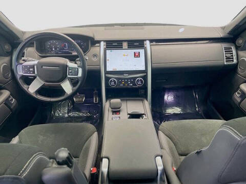 2023 Land Rover Discovery P300 S R-Dynamic