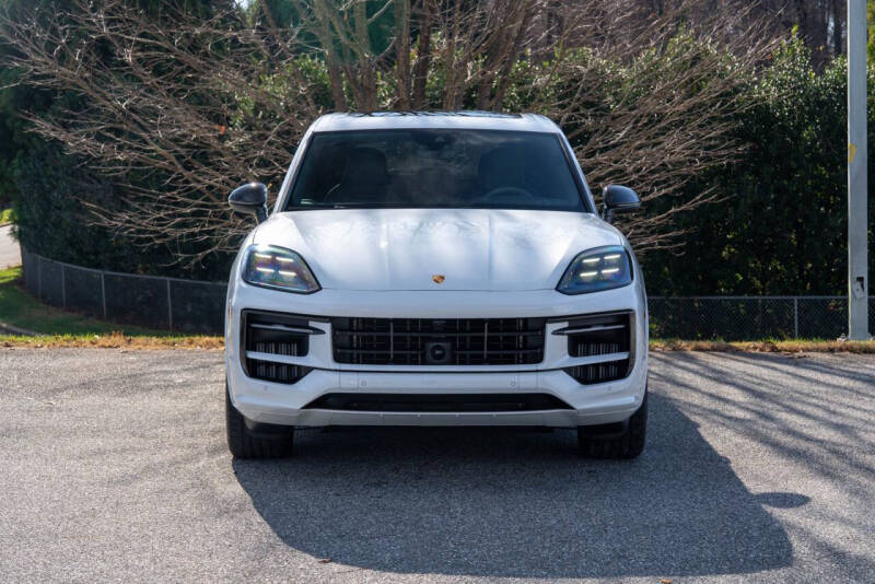 2025 Porsche Cayenne GTS