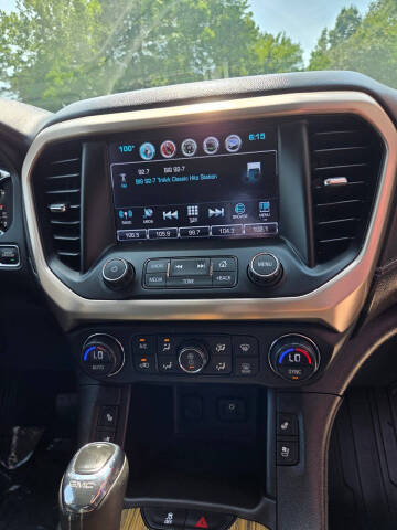 2017 GMC Acadia Denali