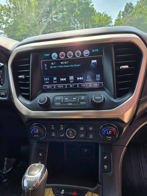 2017 GMC Acadia Denali