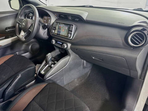 2019 Nissan Kicks SR