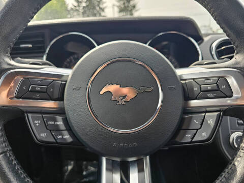 2016 Ford Mustang V6