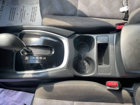 2015 Nissan Rogue SV