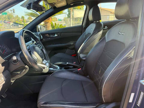 2020 Kia Forte GT Line