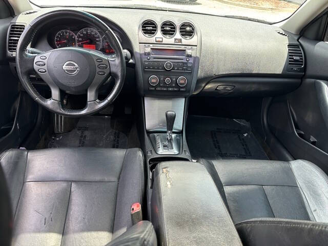 2011 Nissan Altima 10