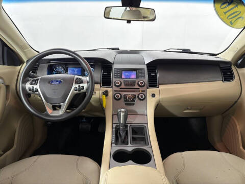 2016 Ford Taurus SE