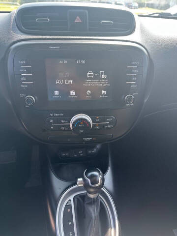 2018 Kia Soul +