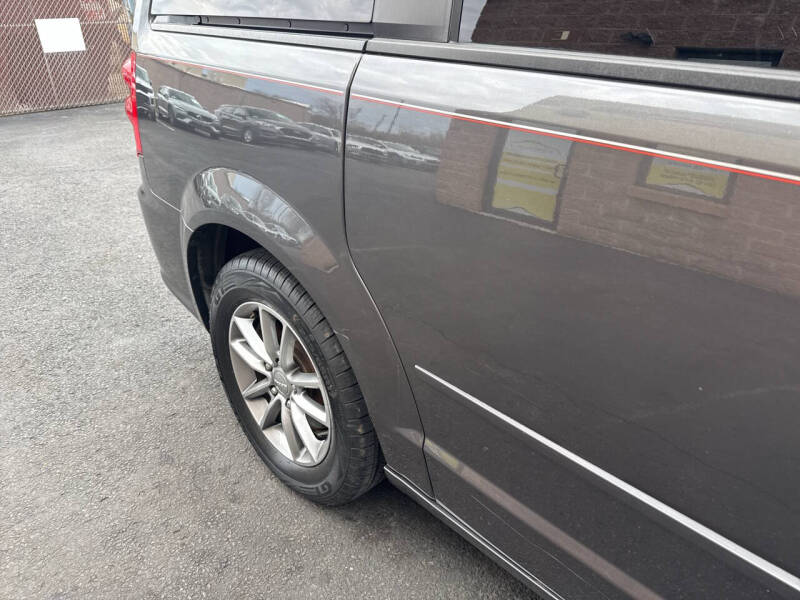 2014 Dodge Grand Caravan SE
