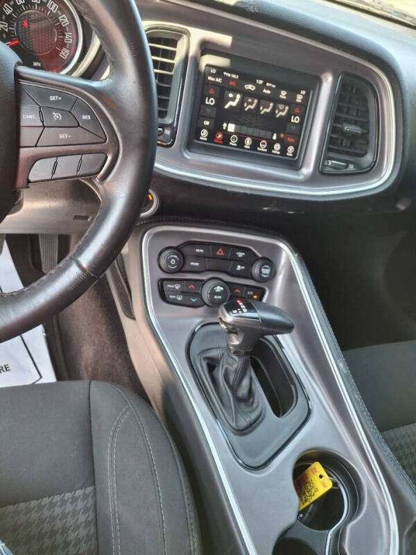 2019 Dodge Challenger SXT