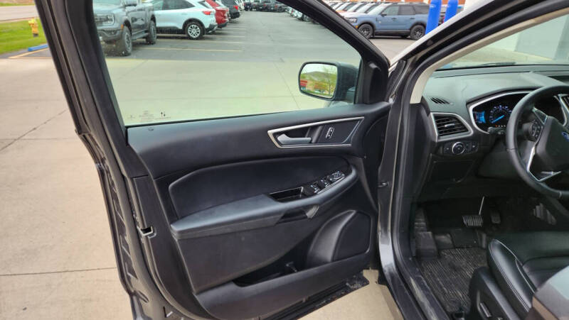 2020 Ford Edge
