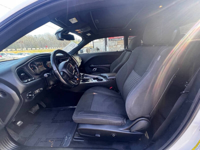 2016 Dodge Challenger SXT