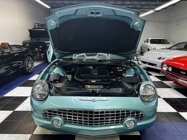 2002 Ford Thunderbird Deluxe