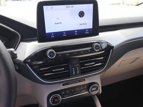 2020 Ford Escape SE