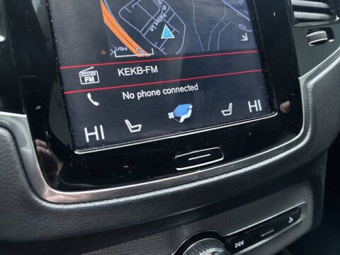 2022 Volvo XC90 Recharge T8 R-Design