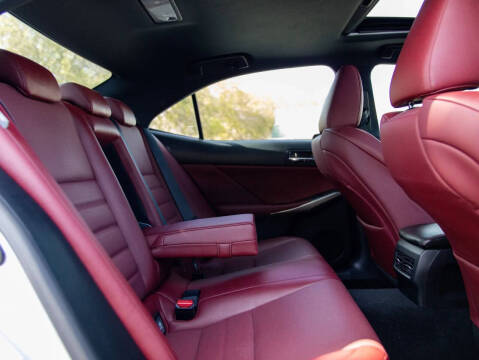 2016 Lexus IS 200t