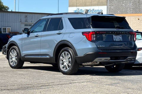 2025 Ford Explorer Active