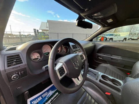 2013 Dodge Challenger R/T Plus