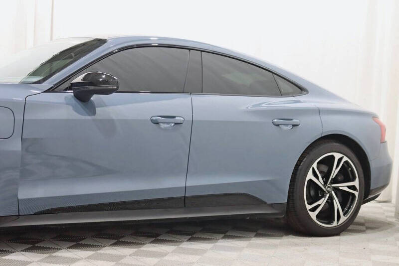 2022 Audi e-tron GT quattro Premium Plus