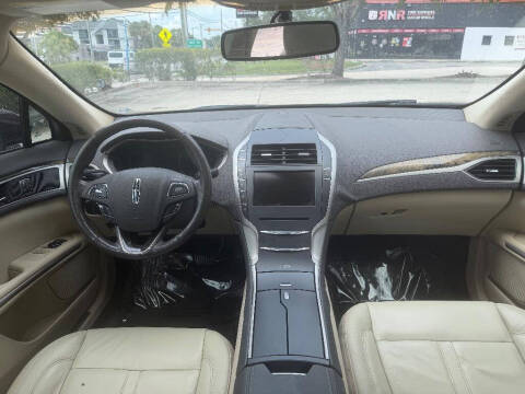 2013 Lincoln MKZ