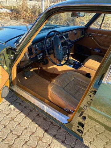 1977 Jaguar XJ-12