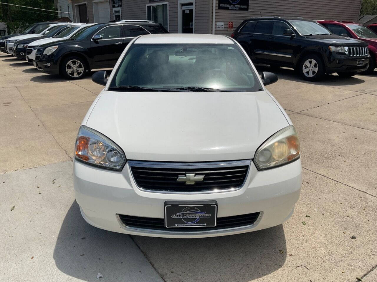 2007 Chevrolet Malibu for sale at Auto Connection in Waterloo, IA