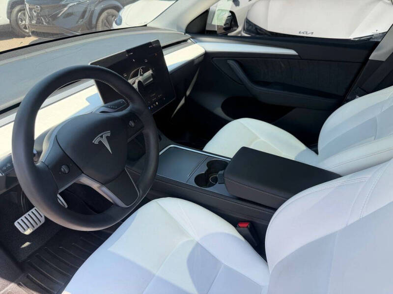 2023 Tesla Model Y Performance
